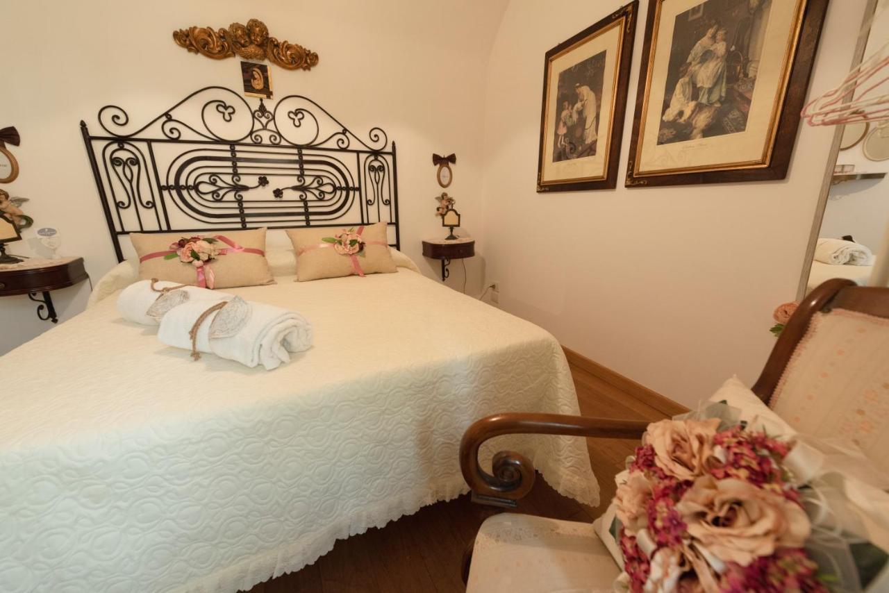 La Casa Degli Angeli Bed & Breakfast Salerno Exterior foto