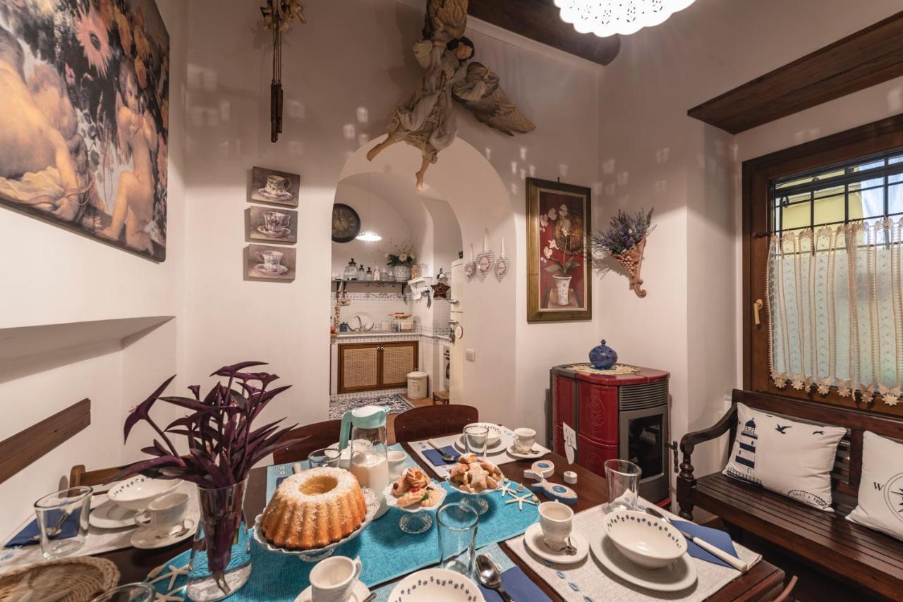 La Casa Degli Angeli Bed & Breakfast Salerno Exterior foto